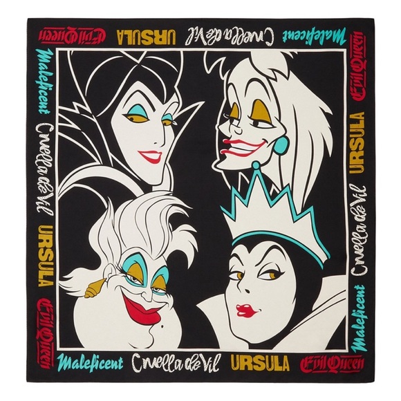 DISNEY X COACH Villains Print Silk Square Scarf, in Black/Multi Style CD141 BNWT - Picture 3 of 10